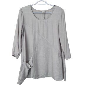Et'Lois Womens Lagenlook Tunic Top 3/4 Sleeve Size M Off White Gray Pocket